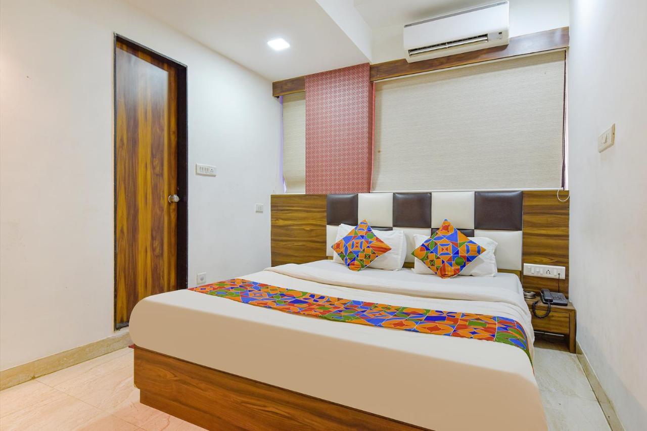 Fabhotel Acropole Inn Ahmedabad Extérieur photo
